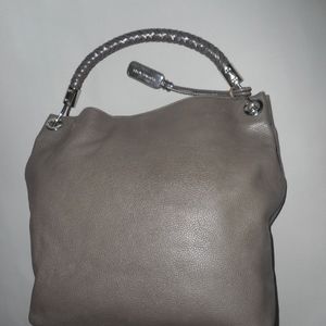 Michael Kors Skorpios hobo bag!